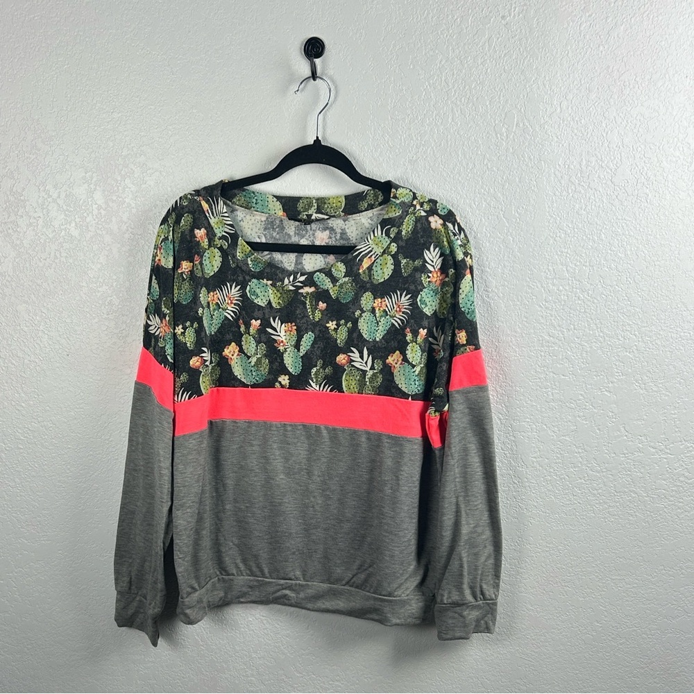 L&B Women’s Cactus Print Sweater  GrayPink Accents Long Sleeve Crew Neck Sz L